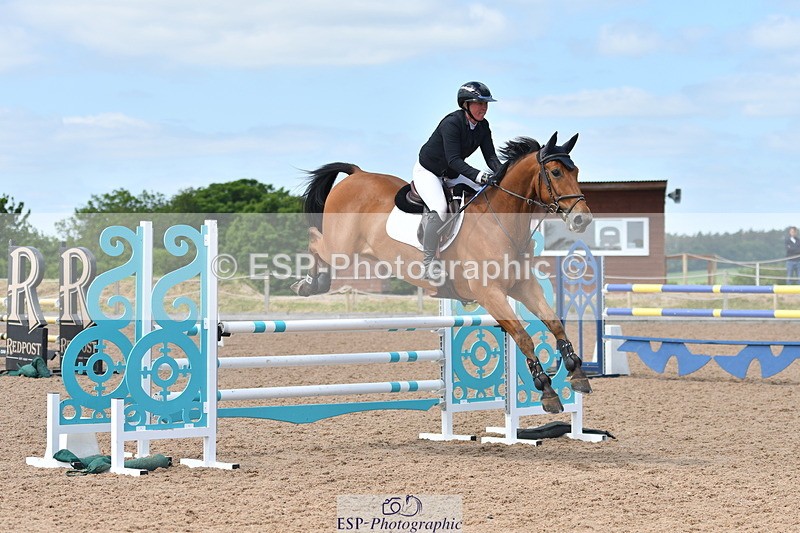 240609A-115355-04800 - Cls 17 Snr 1.05m Open