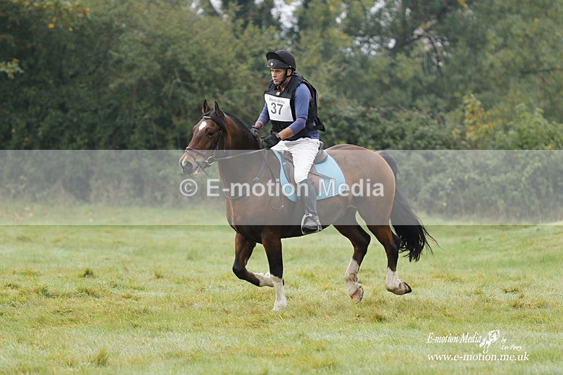 WWHT 171021 0679 - Novice Restricted (0.80m)  17/10/21