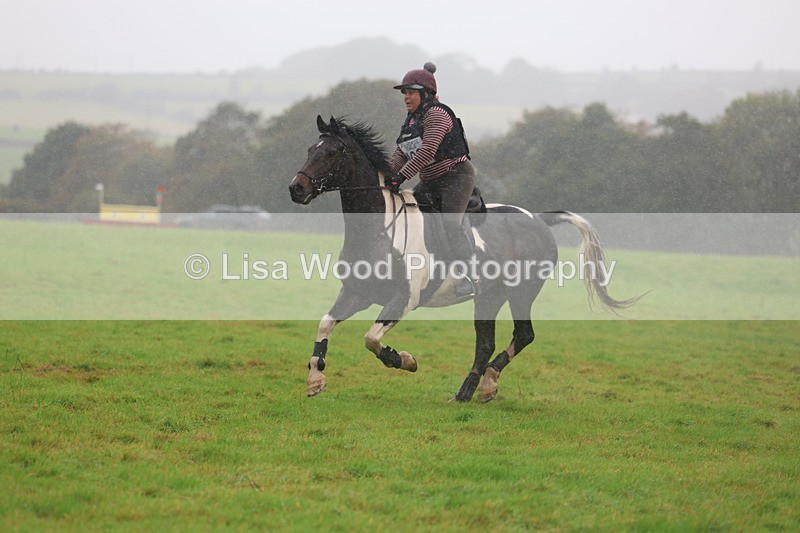 3E7A1858 - Class 4: 80cm: Box