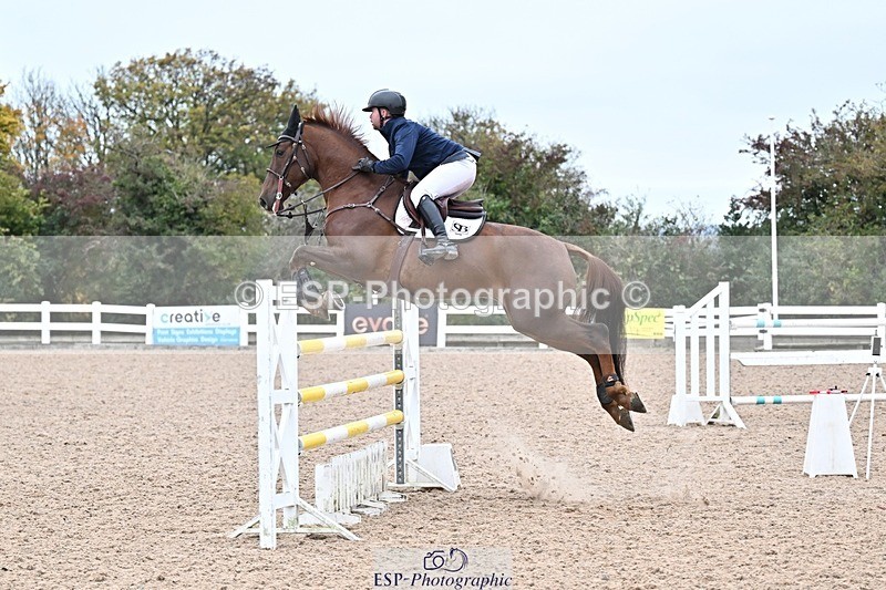 251015-150144-00823 - Cls 6 Foxhunter and 1.20m Open