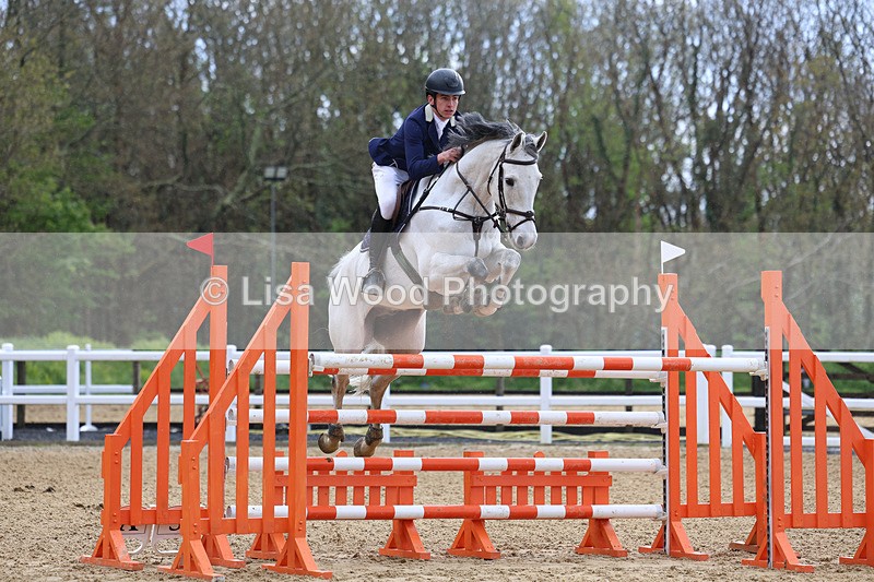 3E7A2471 - Class 9: Senior 1.30m open