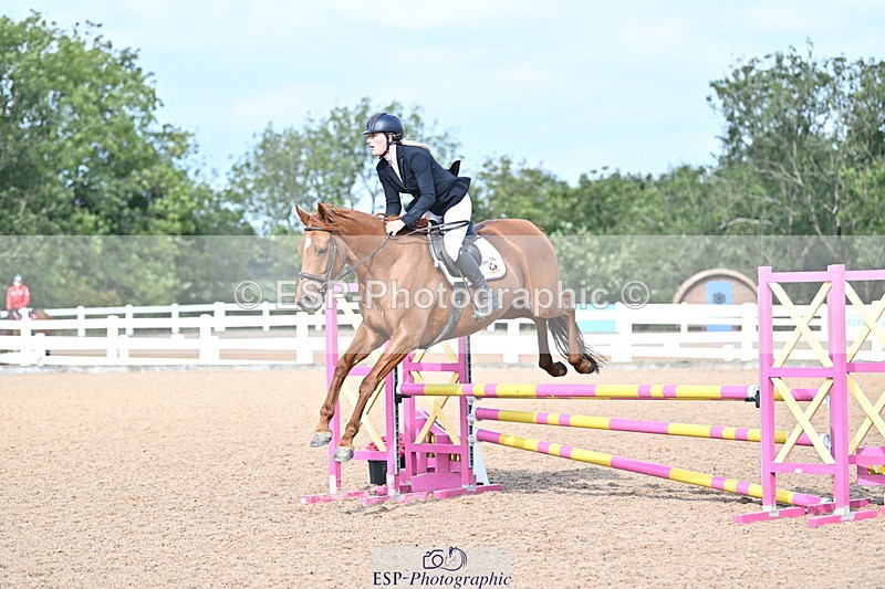 241004A-120432-01775 - Fri 08 85cm Amateur Quals