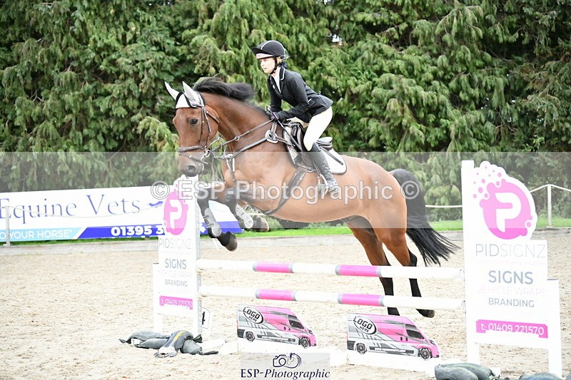 251004A-173538-02518 - Classes 12 & 13 90cm