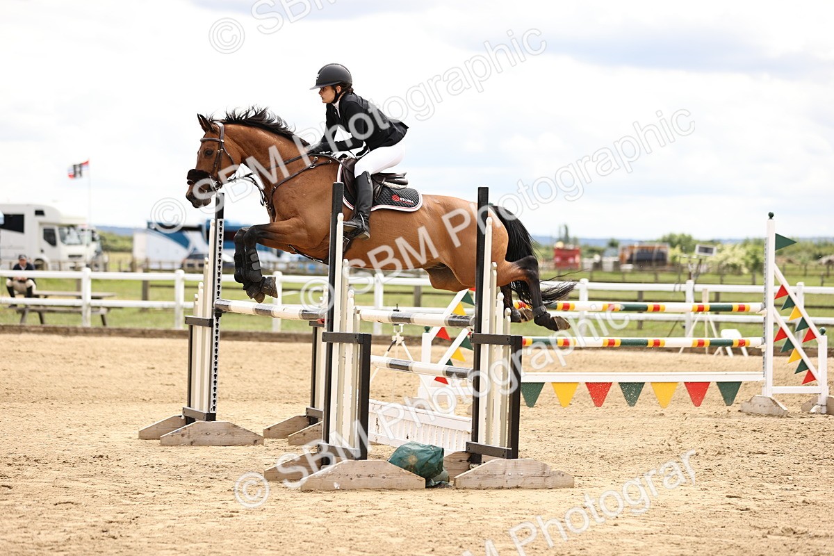 SBM_003231 - Class 11 - Senior Newcomers - 1.10m