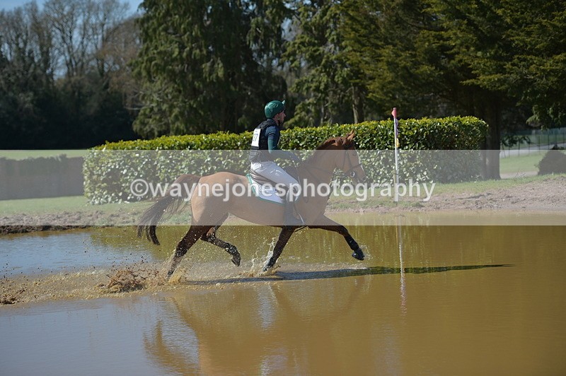 NGP_8376 - XC Time 13:35 to 13:40