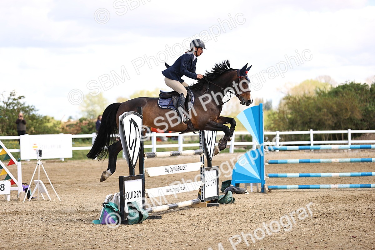 SBM_004068 - Class 17 - Senior Newcomers - 1.10m