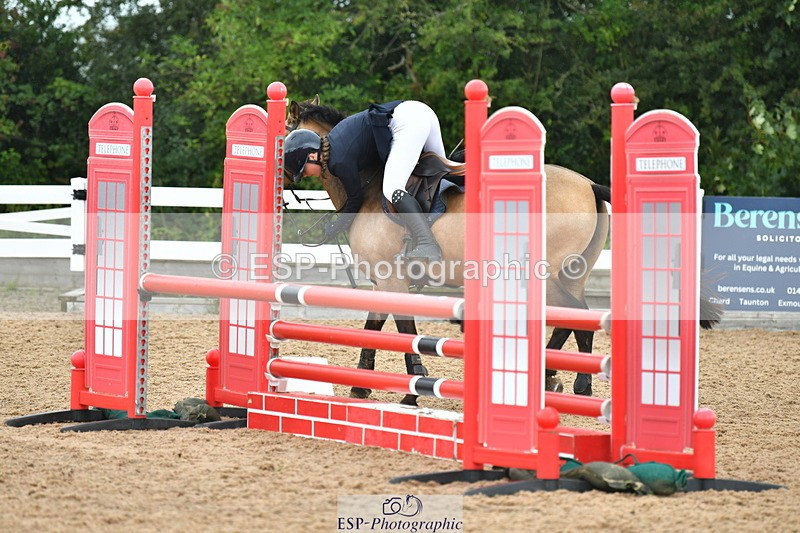 230819A-102921-00270 - Cls 21 Pony Brit Novice & 80cm Open