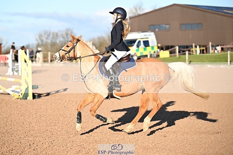 251130-100953-01299 - Cls 18 50cm Clear Round