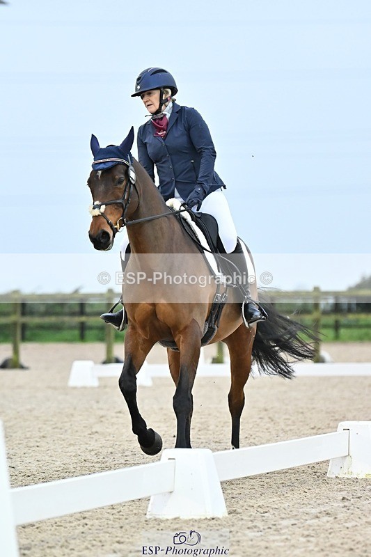 241103-155407-03264 - Novice 1 - 14.44 to 16.08