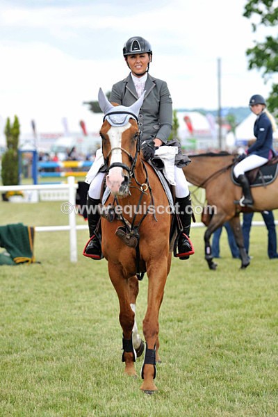 EQUISCOT 9385 - A WEE PEEK AT RHS 2013