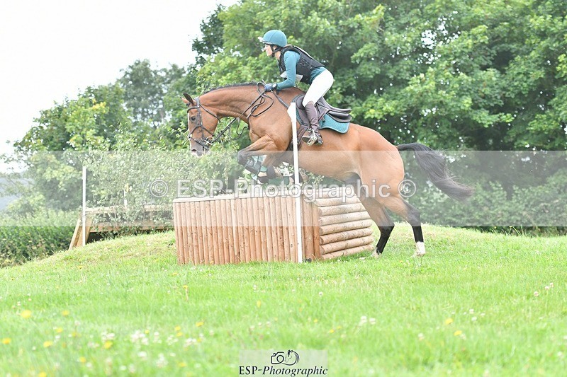 240803-113237-03215 - 005-Laura_Keam-DIAMOND_CRUISE_ON