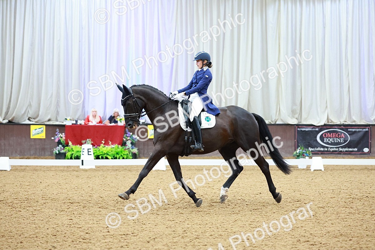 SBM_007863 - Class 9 - FEI INT II - 16.54.17.57