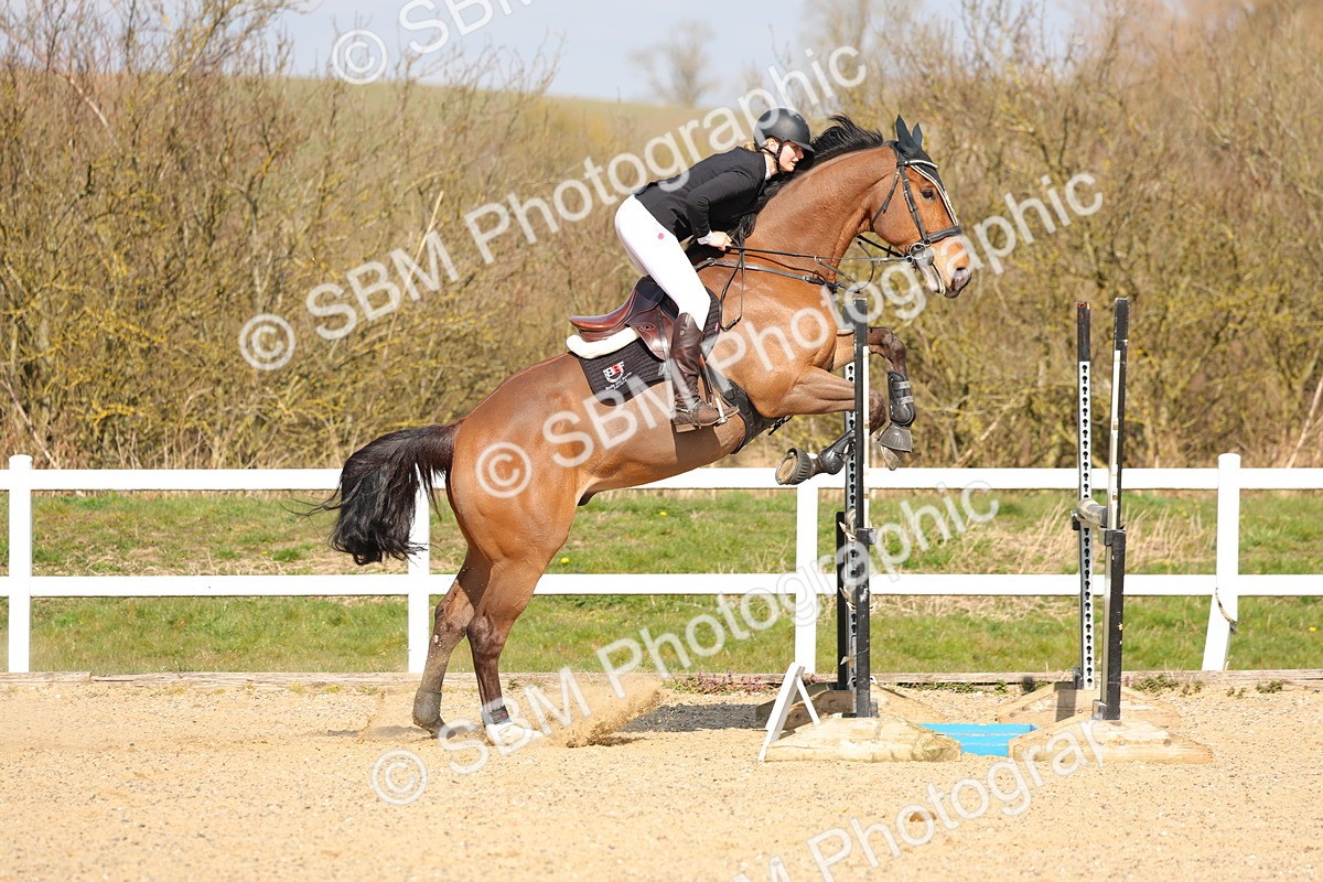 SBM_001442 - Class 4 - Senior Newcomers - 1.10m