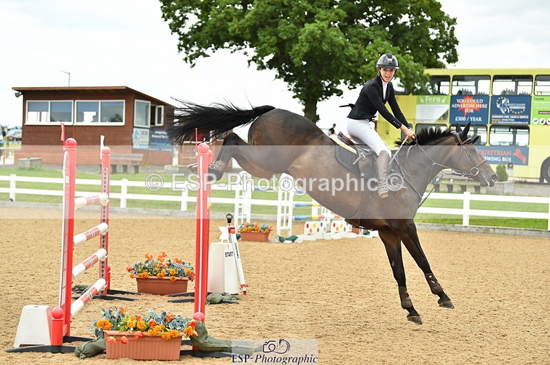 230720A-135802-03253 - Cls 21, 1 Star Gold 1.30m