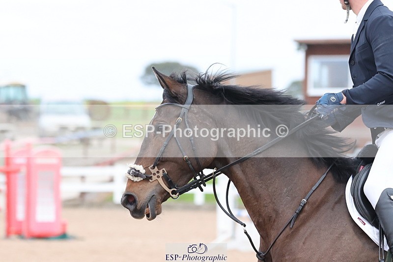 241101A-152450-02954 - FRI Cls 7 Blue Chip Grade B&C Jump Off