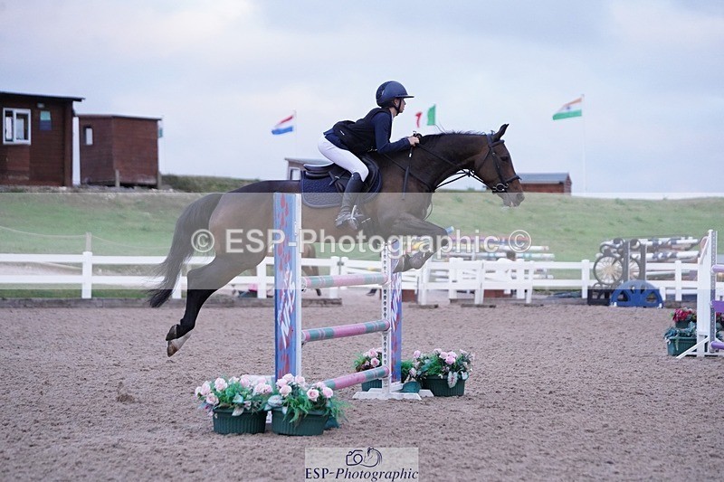 250628-204908-08670 - Cls 26 Pony Foxhunter & 1.10m Open