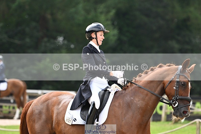 240811-133853-06116 - 127-Sarah.Stewart-DJoe.DiMaggio