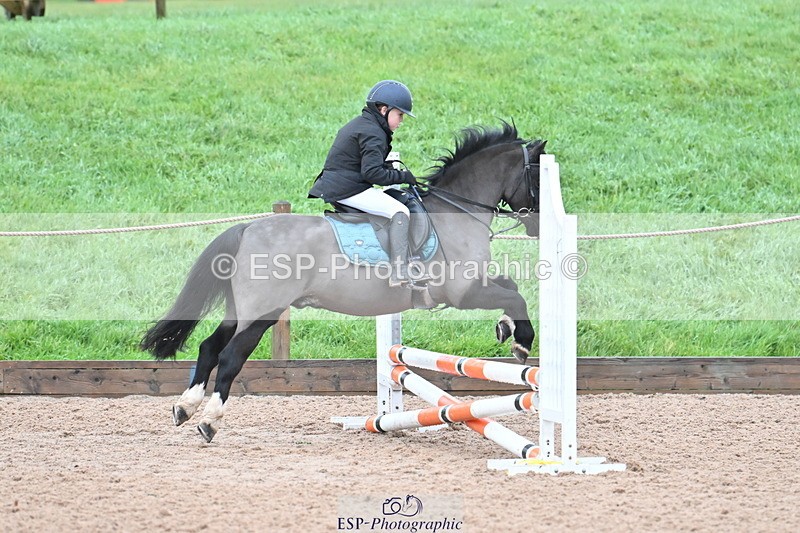 231203A-091204-00098 - Cls 11 Clear Round