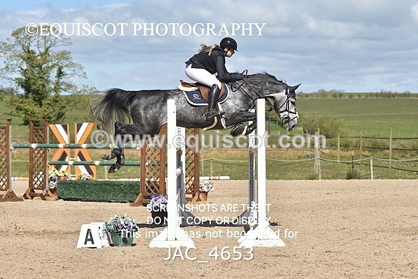 JAC_4653 - CLASS 11 SAT Andrew Hamilton Coach, RHS Foxhunter Championship Qualifier