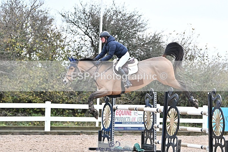 241127-134011-00673 - Cls 05A&B Snr Fox & 1.20m Open