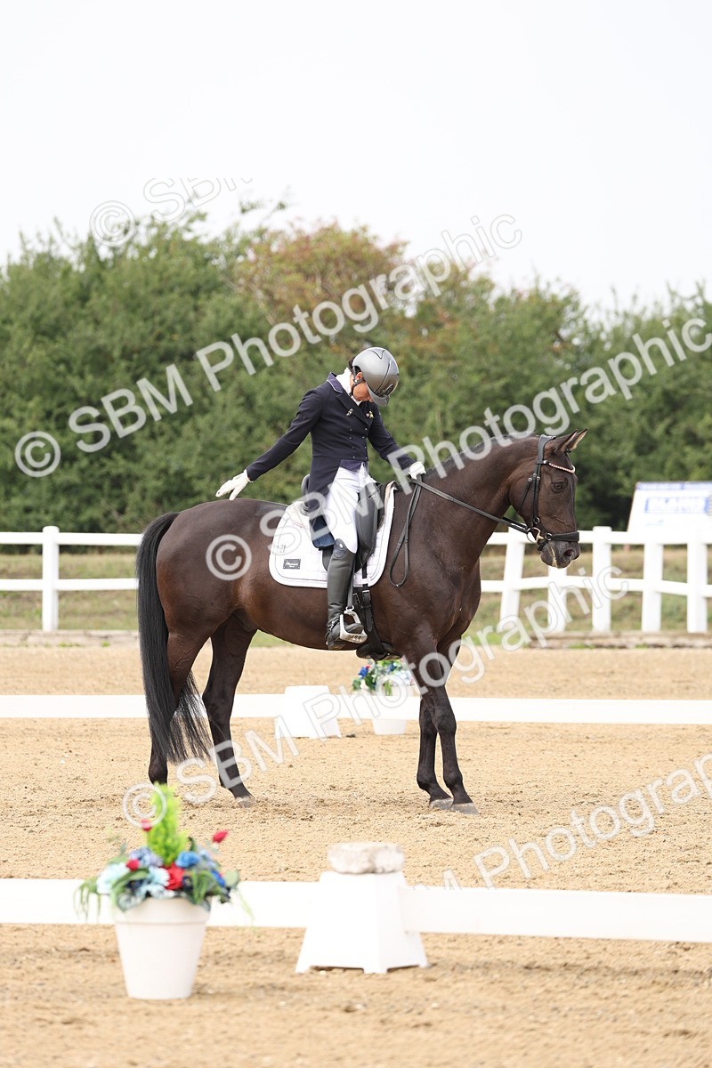 SBM_007592 - Class 9 - FEI INT I - 14.57-15.45