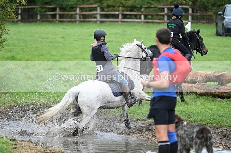 WJ7_0996 - Time at Photographer 12:22 to 12:35