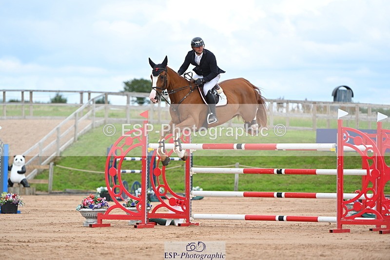 230721A-152415-07206 - Cls 10, 2 Star Big 1.45m Start to break