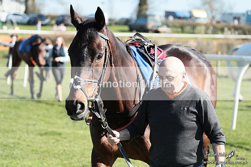 PtP 210326 227 - VWH Cirencester Races 21/03/26