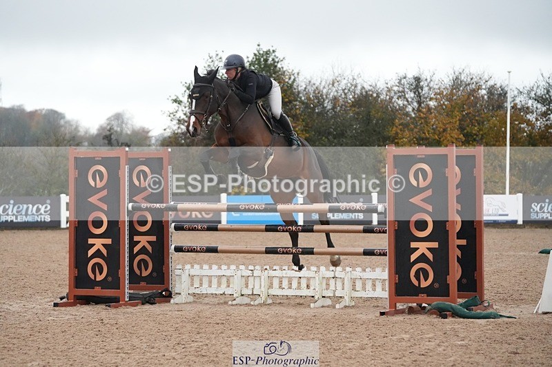 251107-135156-01262 - Cls 6 Foxhunter and 1.20m Open