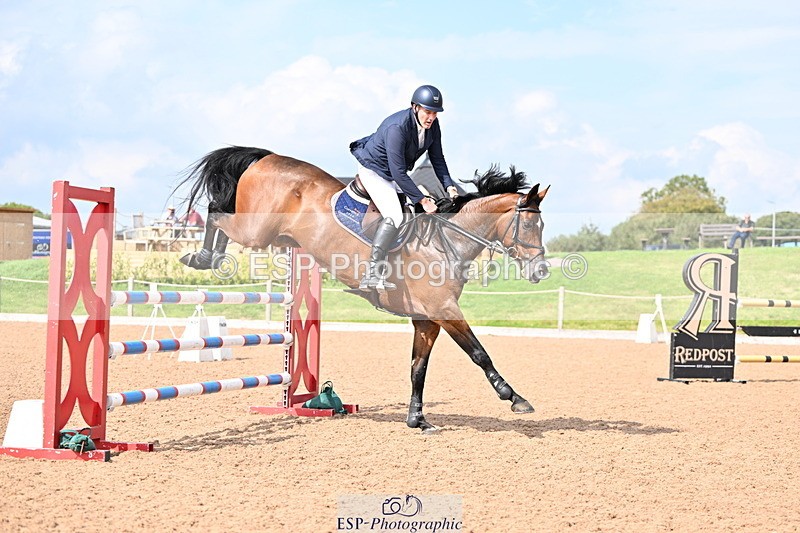 240828A-145103-01037 - Cls 4 Snr Newcomers and 1.10m Open