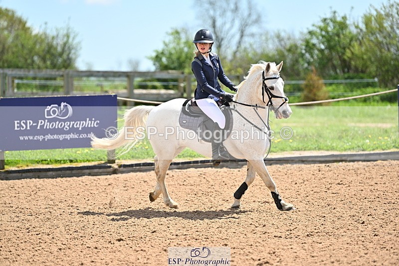 240504A-123817-01605 - Cls 4 Blue Chip Pony Newcomers & 1m Open