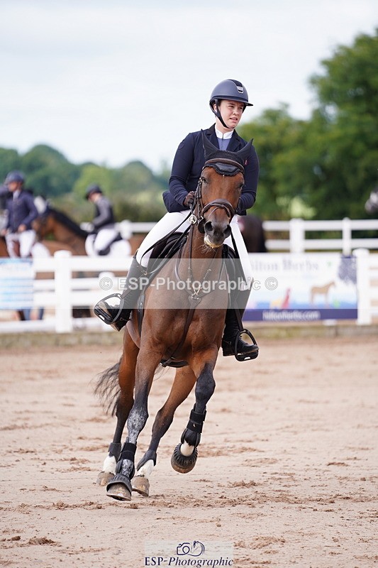 240721A-084430-16283 - Cls 24, Amateur 1.05m Accumulator