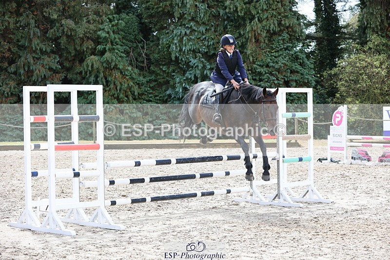 250829A-122511-01639 - Cls 7 British Novice and 90cm