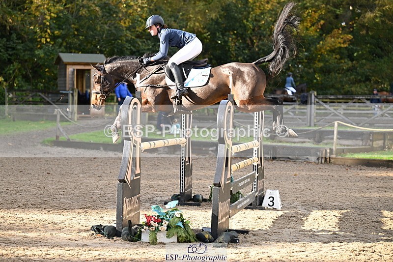 251024A-101038-06340 - B-131-Gemma.Gurvidi