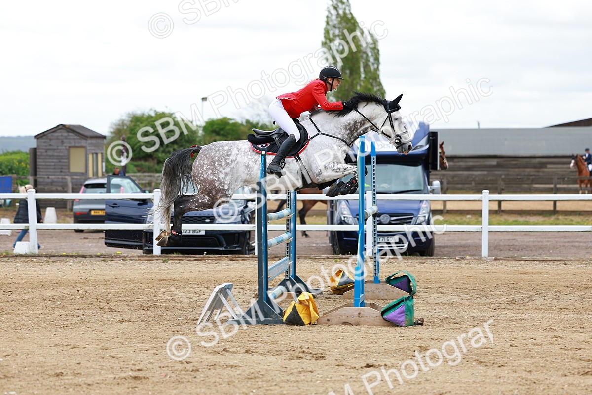 SBM_002583 - Class 11 - Senior Foxhunter - 1.20m
