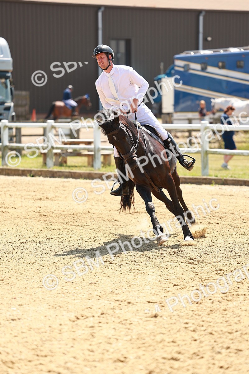 SBM_001480 - Class 4 - Senior Newcomers - 1.10m