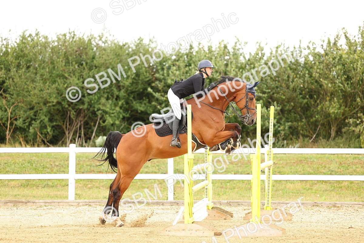 SBM_009942 - Class 3 - Senior Newcomers - 1.10m Open
