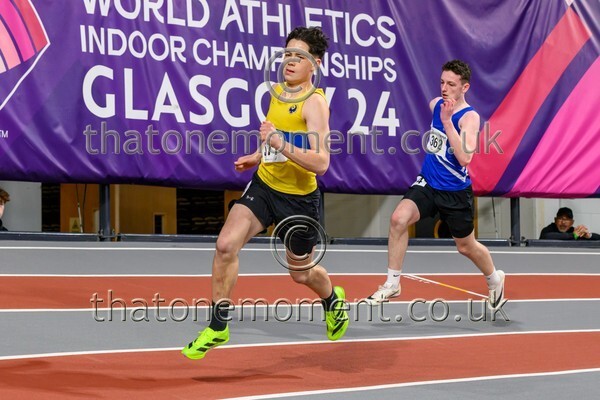 Age26SAT-916029 - Track Male Set One