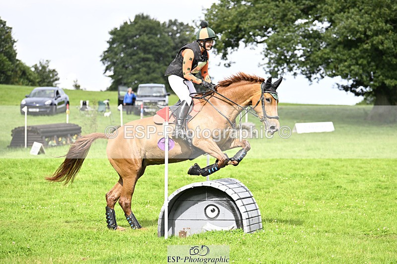 240804-164055-18052 - 620-Alana_Shapland-FOREVER_AUTUMN_DS