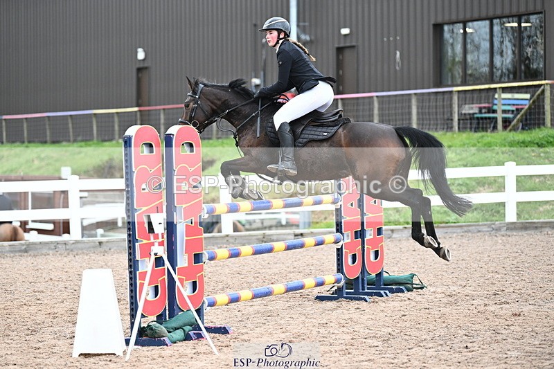 231118A-141737-03359 - Cls 9 Foxhunter & 1.10m Open