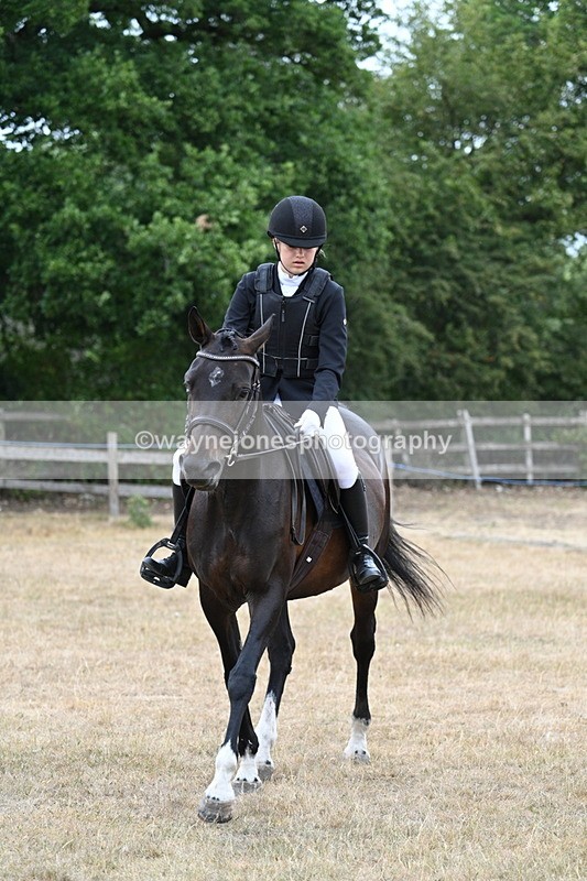 WJ7_1155 - Class 8 Ridden Veterans