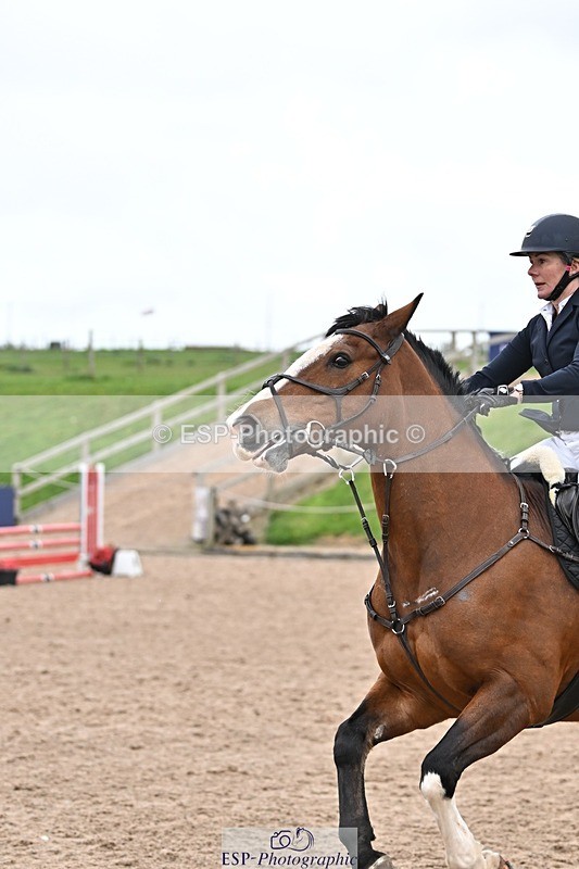 250414-110037-00360 - 80cm Round 1