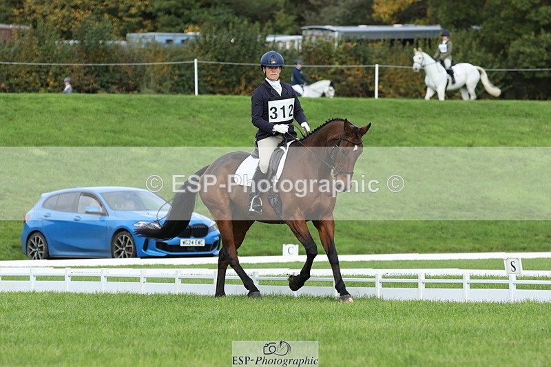 251023A-112130-03298 - D-312-Laura.Sharpe