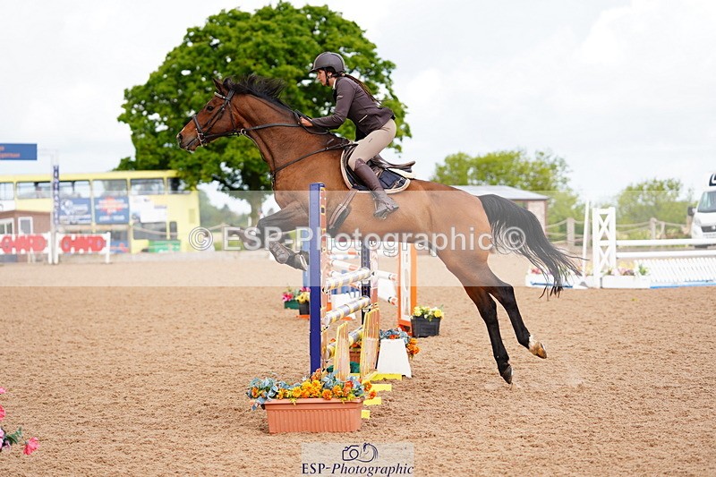 240526A-110510-07720 - Cls 26 Chard Equ 1.05m and 1.10m Grand Prix