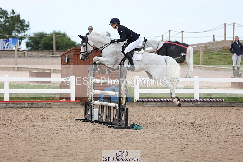 250625-153620-01467 - Cls 6 Foxhunter and 1.20m Open