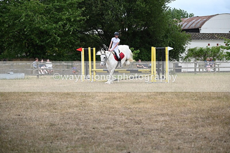 WJ6_0748 - Class 14 Intermediate Jumping 75cm