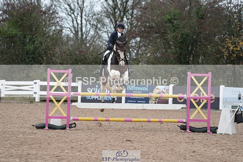 251109-111341-03504 - Cls 20 Newcomers and 1.10m Open