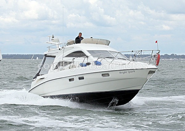 120715 BRIGHT SPARK WT7A6109 - Flybridge Cruisers