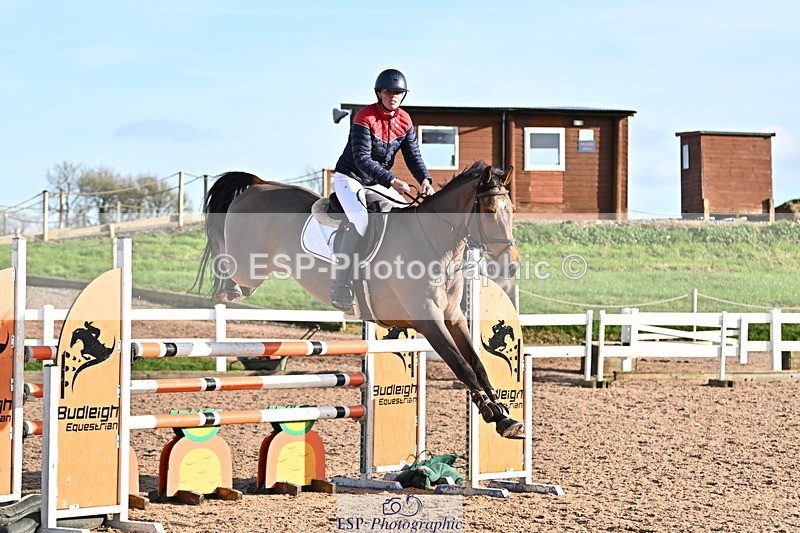 241113A-135355-00746 - Cls 05A&B Snr Fox & 1.20m Open