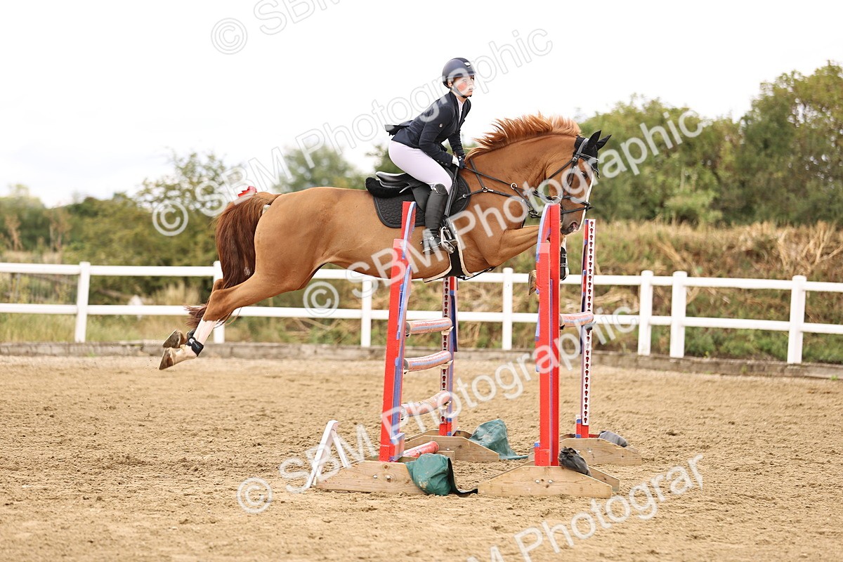 SBM_026901 - Class 13 - Senior Newcomers - 1.10m